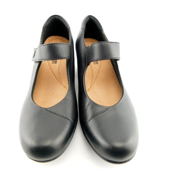 Unworn CLARKS Cushion Black Leather Mary Jane Block Heel Pumps  9.5 / 41 - Picture 3 of 9